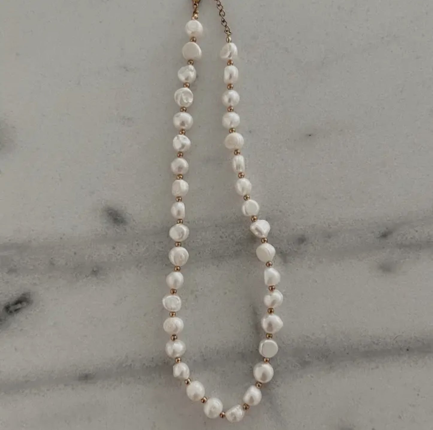 Glam Pearl Necklace